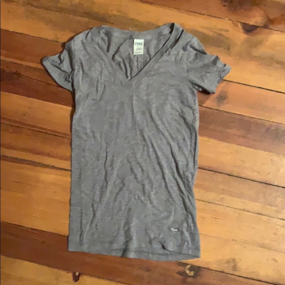 XS Victoria’s Secret v neck